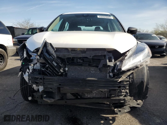 2024 Nissan Kicks S with VIN 3N1CP5BV9RL532400, listed as a Copart auction lot 49999005 with 32,539 mi miles and Salvage Title. Bid and sale history available at DreamBid. Image 5.