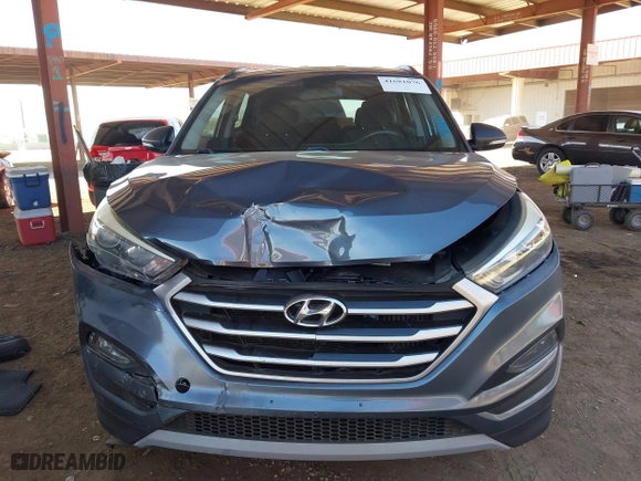 2017 Hyundai Tucson Value with VIN KM8J33A27HU460429, listed as a IAAI auction lot 41681076 with 95,178 mi miles. Bid and sale history available at carsss.com. Image 12.