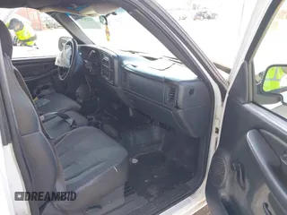 2002 Chevrolet Silverado 1500 Commercial with VIN 1GCEC14W42Z159104, listed as a IAAI auction lot 42183857 with 257,956 mi miles and . Bid and sale history available at DreamBid. Image 5.