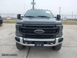 2017 Ford Super Duty F-250 SRW Lariat with VIN 1FT7W2B68HEC73597, listed as a IAAI auction lot 41655771 with 71,027 mi miles. Bid and sale history available at carsss.com. Image 12.