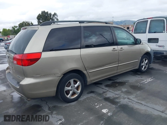 2004 Toyota Sienna CE with VIN 5TDZA23C14S101329, listed as a IAAI auction lot 42248935 with 208,644 mi miles and . Bid and sale history available at DreamBid. Image 4.