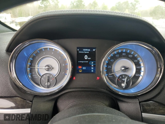 2014 Chrysler 300 with VIN 2C3CCAET4EH171757, listed as a Copart auction lot 50826215 with 123,761 mi miles and Clean Title. Bid and sale history available at carsss.com. Image 9.