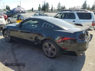 2013 Ford Mustang V6 с VIN 1ZVBP8AM8D5206550, выставлен на аукционе Copart как лот 59400935 с пробегом 157 747 миль миль и Списание • Salvage title. История ставок и продаж доступна на DreamBid. Изображение 2.
