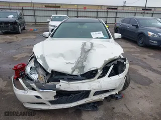 2011 Mercedes-Benz E-Class E 350 with VIN WDDKJ5GB5BF105732, listed as a IAAI auction lot 41465488 with 169,086 mi miles. Bid and sale history available at carsss.com. Image 11.