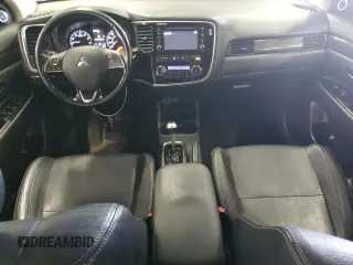 2016 Mitsubishi Outlander SE с VIN JA4AZ3A31GZ017653, выставлен на аукционе Copart как лот 65376345 с пробегом 146 433 миль миль и Чистый • Clean title. История ставок и продаж доступна на DreamBid. Изображение 8.