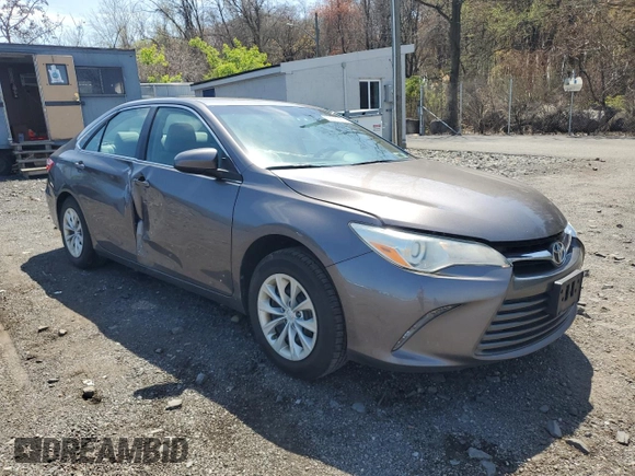 2015 Toyota Camry XLE with VIN 4T4BF1FKXFR493792, listed as a Copart auction lot 53697955 with 95,570 mi miles and Salvage Title. Bid and sale history available at carsss.com. Image 4.