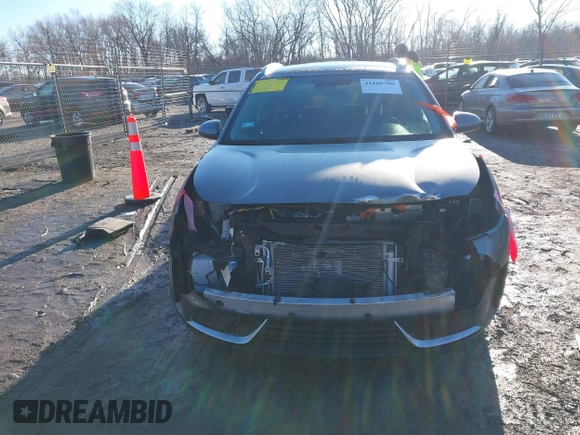 2018 Kia Niro LX with VIN KNDCB3LC9J5157982, listed as a IAAI auction lot 41660700 with 63,023 mi miles. Bid and sale history available at carsss.com. Image 6.