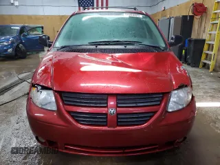 2005 Dodge Caravan SXT with VIN 2D4GP44L45R462115, listed as a Copart auction lot 52204425 with 240,531 mi miles and Clean Title. Bid and sale history available at carsss.com. Image 5.
