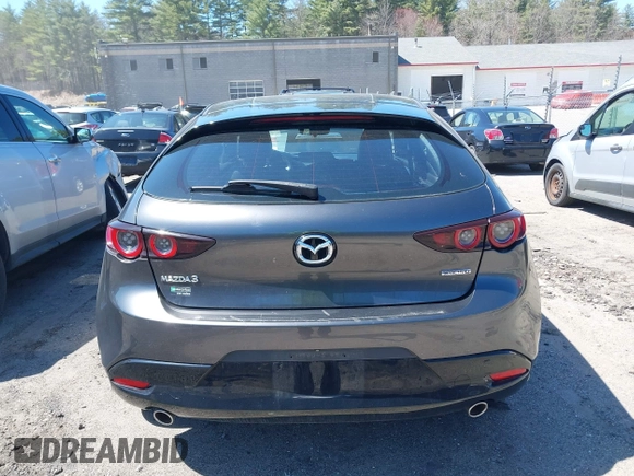 2021 Mazda 3 Select z VIN JM1BPAKL0M1321246, wystawiony jako IAAI lot #42031709 z przebiegiem 87 700 mil mil oraz . Historia ofert i sprzedaży dostępna na DreamBid. Obrazek 17.