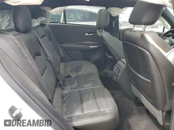2019 Cadillac XT4 FWD Sport z VIN 1GYFZER48KF112347, wystawiony jako Copart lot #51124995 z przebiegiem 60 811 mil mil oraz Szkoda całkowita • Salvage title. Historia ofert i sprzedaży dostępna na DreamBid. Obrazek 11.