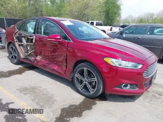 2014 Ford Fusion SE with VIN 3FA6P0HD0ER193924, listed as a IAAI auction lot 42059899 with 124,298 mi miles. Bid and sale history available at carsss.com. Image 1.