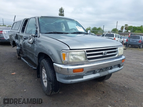 1997 Toyota T100 SR5 with VIN JT4UN24D3V0040298, listed as a IAAI auction lot 41936885 with 66,224 mi miles and . Bid and sale history available at DreamBid. Image 1.