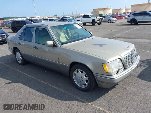 1995 Mercedes-Benz 400 E with VIN WDBEA34E8SC205155, listed as a IAAI auction lot 41399651 with 255,593 mi miles and . Bid and sale history available at carsss.com. Image 1.