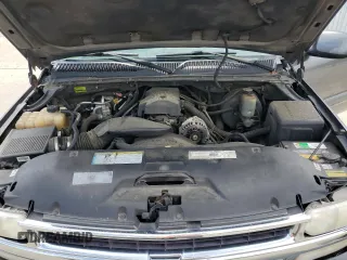 2000 Chevrolet Suburban LT with VIN 3GNFK16T0YG201987, listed as a Copart auction lot 52521885 with 282,794 mi miles and Salvage Title. Bid and sale history available at carsss.com. Image 12.