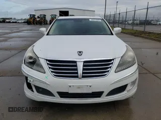 2013 Hyundai Equus Signature with VIN KMHGH4JH5DU064421, listed as a Copart auction lot 49272045 with 129,449 mi miles and Salvage Title. Bid and sale history available at DreamBid. Image 5.