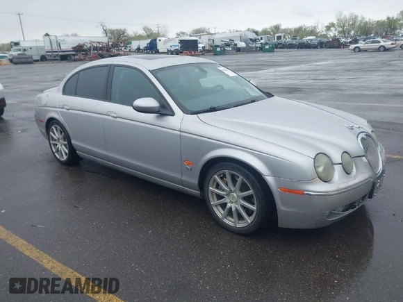 2005 Jaguar S-Type with VIN SAJWA03V451N24124, listed as a IAAI auction lot 42062179 with 286,268 mi miles and . Bid and sale history available at DreamBid. Image 1.