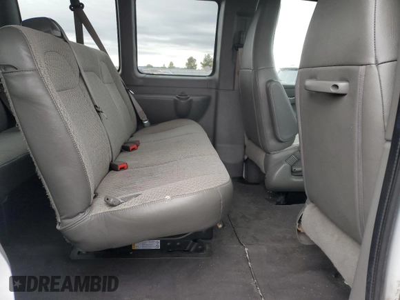 2020 Chevrolet Express Passenger LT z VIN 1GAZGPFG5L1211055, wystawiony jako Copart lot #51353985 z przebiegiem 59 271 mil mil oraz Szkody całkowita. Historia ofert i sprzedaży dostępna na DreamBid. Obrazek 11.