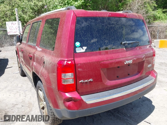 2016 Jeep Patriot High Altitude z VIN 1C4NJRFBXGD580912, wystawiony jako IAAI lot #42276322 z przebiegiem 119 412 mil mil oraz . Historia ofert i sprzedaży dostępna na DreamBid. Obrazek 3.