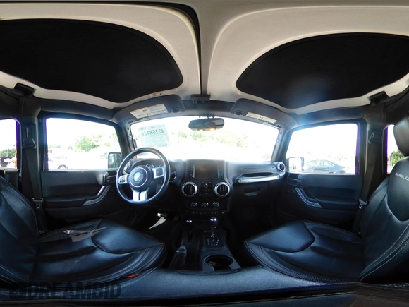 2017 Jeep Wrangler Unlimited Rubicon Recon z VIN 1C4HJWFG4HL507601, wystawiony jako IAAI lot #42258921 z przebiegiem 106 122 mil mil oraz . Historia ofert i sprzedaży dostępna na DreamBid. Obrazek 19.