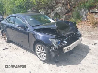 2009 Lexus IS 250 z VIN JTHCK262392029827, wystawiony jako IAAI lot #42250769 z przebiegiem 118 439 mil mil oraz . Historia ofert i sprzedaży dostępna na DreamBid. Obrazek 1.