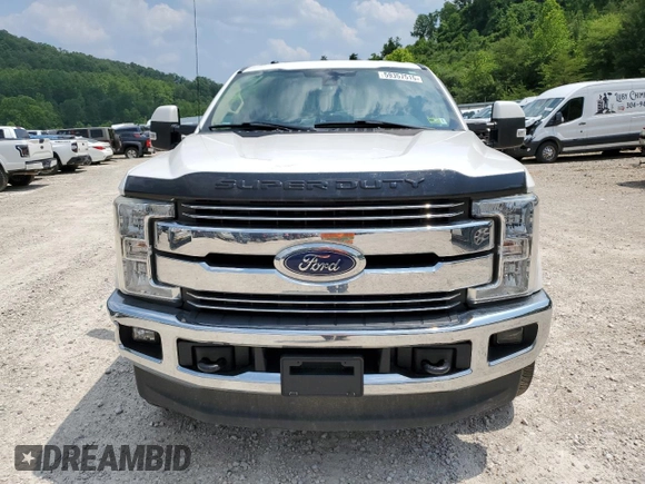 2018 Ford F-250 XL with VIN 1FT7W2BT7JEB87984, listed as a Copart auction lot 59357515 with 150,153 mi miles and Salvage title. Bid and sale history available at DreamBid. Image 5.