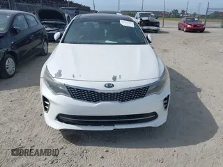 2016 Kia Optima SX Turbo с VIN 5XXGW4L25GG010677, выставлен на аукционе IAAI как лот 42081043 с пробегом 167 201 миль миль и . История ставок и продаж доступна на DreamBid. Изображение 12.