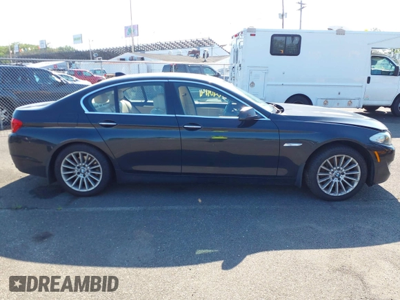 2013 BMW 5 Series 535i xDrive with VIN WBAFU7C5XDDU73107, listed as a IAAI auction lot 42556498 with 177,229 mi miles and . Bid and sale history available at DreamBid. Image 13.