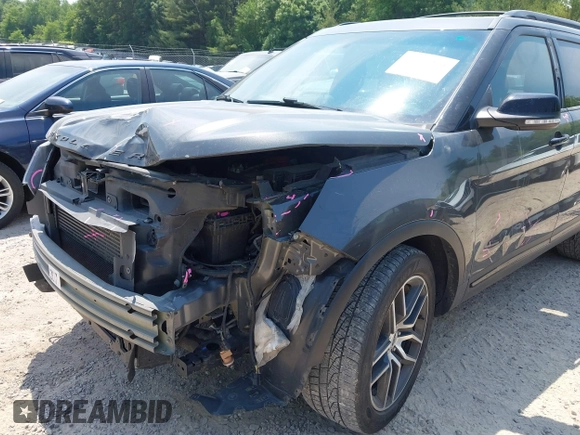 2017 Ford Explorer Sport z VIN 1FM5K8GT3HGB53095, wystawiony jako IAAI lot #42427164 z przebiegiem 120 362 mil mil oraz . Historia ofert i sprzedaży dostępna na DreamBid. Obrazek 18.