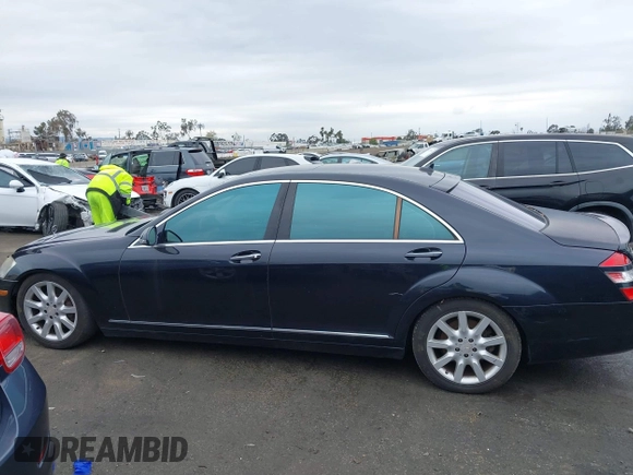 2008 Mercedes-Benz S 550 with VIN WDDNG86X98A240227, listed as a IAAI auction lot 41783980 with 155,929 mi miles and . Bid and sale history available at DreamBid. Image 14.