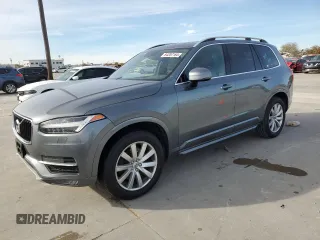 2018 Volvo XC90 Momentum with VIN YV4102CK1J1341266, listed as a Copart auction lot 84207164 with 219,952 mi miles and Clean Title. Bid and sale history available at carsss.com. Image 1.