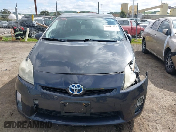 2010 Toyota Prius II with VIN JTDKN3DU9A0236950, listed as a IAAI auction lot 41902283 with 260,202 mi miles. Bid and sale history available at carsss.com. Image 12.