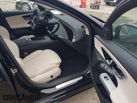 2024 Mercedes-Benz E 350 with VIN W1KLF4HB1RA076865, listed as a IAAI auction lot 41946948 with 1,554 mi miles and . Bid and sale history available at DreamBid. Image 5.