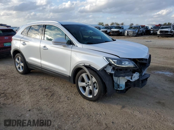 2018 Lincoln MKC Premiere with VIN 5LMCJ1C98JUL22351, listed as a Copart auction lot 85002224 with 52,402 mi miles and Salvage Title. Bid and sale history available at DreamBid. Image 4.