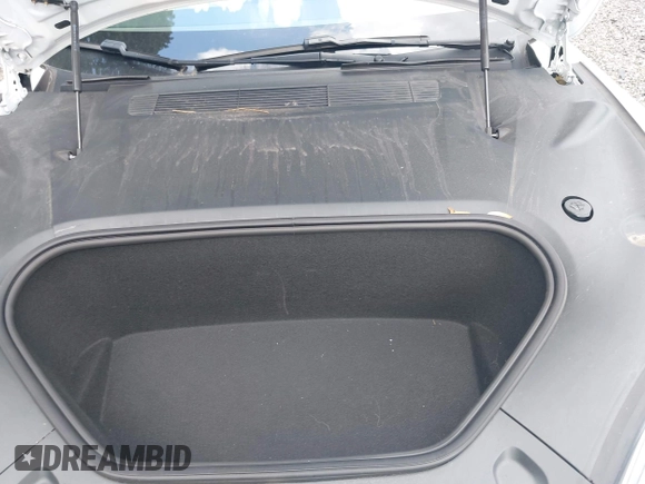 2021 Tesla Model S Plaid z VIN 5YJSA1E62MF452838, wystawiony jako IAAI lot #42726183 z przebiegiem 21 725 mil mil oraz . Historia ofert i sprzedaży dostępna na DreamBid. Obrazek 10.