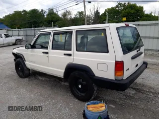 1998 Jeep Cherokee SE with VIN 1J4FT28S8WL219020, listed as a Copart auction lot 67757004 with 217,715 mi miles and Salvage Title. Bid and sale history available at carsss.com. Image 2.