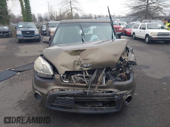 2013 Kia Soul ! with VIN KNDJT2A63D7537954, listed as a IAAI auction lot 41367467 with 91,580 mi miles. Bid and sale history available at carsss.com. Image 11.