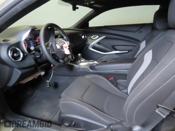 2023 Chevrolet Camaro 1LT z VIN 1G1FA1RS8P0159207, wystawiony jako Copart lot #55298015 z przebiegiem 11 987 mil mil oraz Szkoda całkowita • Salvage title. Historia ofert i sprzedaży dostępna na DreamBid. Obrazek 9.