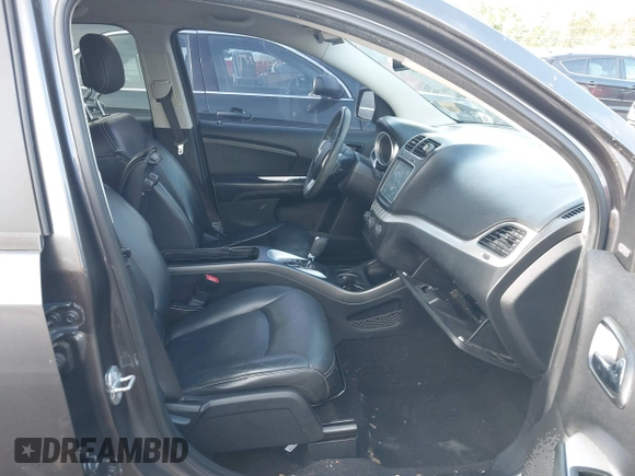 2014 Dodge Journey SXT with VIN 3C4PDCBB3ET172374, listed as a IAAI auction lot 42188228 with 138,129 mi miles. Bid and sale history available at carsss.com. Image 5.