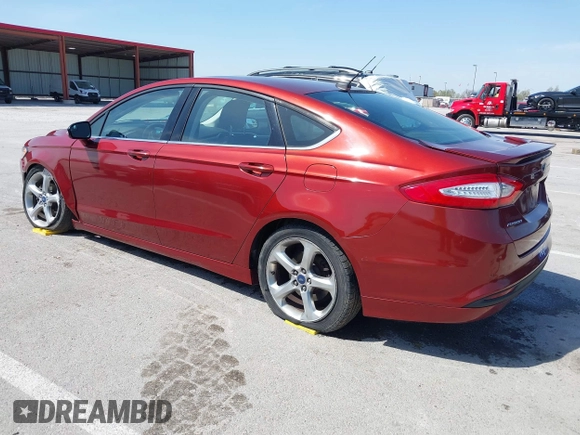 2014 Ford Fusion SE with VIN 3FA6P0HD0ER391323, listed as a IAAI auction lot 42038310 with 101,422 mi miles and . Bid and sale history available at carsss.com. Image 3.
