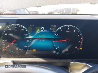 2021 Mercedes-Benz GLB 250 z VIN W1N4M4HB8MW115802, wystawiony jako IAAI lot #41738469 z przebiegiem 41 980 mil mil oraz . Historia ofert i sprzedaży dostępna na DreamBid. Obrazek 7.
