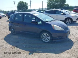 2010 Honda Fit Sport with VIN JHMGE8H42AC008766, listed as a IAAI auction lot 42579084 with Not provided miles and . Bid and sale history available at DreamBid. Image 1.