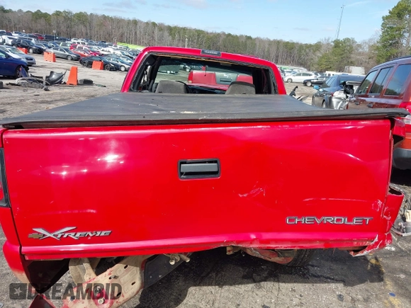 2001 Chevrolet S-10 LS with VIN 1GCCS19W818196034, listed as a IAAI auction lot 41571114 with 222,440 mi miles and . Bid and sale history available at DreamBid. Image 15.