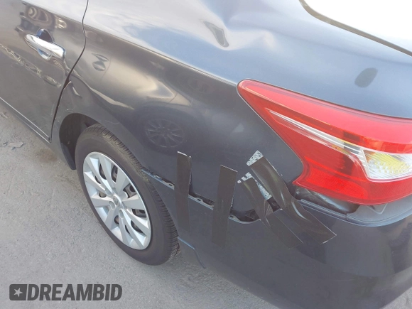 2017 Nissan Sentra SV with VIN 3N1AB7AP9HL635755, listed as a IAAI auction lot 42030651 with 147,418 mi miles and . Bid and sale history available at DreamBid. Image 6.
