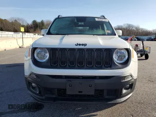 2017 Jeep Renegade Altitude with VIN ZACCJBBHXHPF82848, listed as a Copart auction lot 84945694 with 104,846 mi miles and Clean title. Bid and sale history available at DreamBid. Image 5.