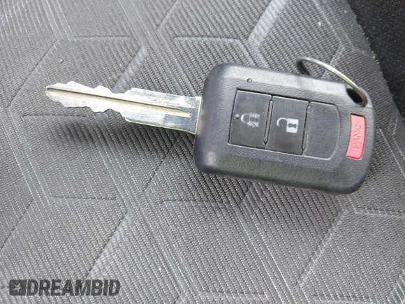 2021 Mitsubishi Outlander ES z VIN JA4APUAU3MU008434, wystawiony jako IAAI lot #42120530 z przebiegiem 95 254 mil mil oraz . Historia ofert i sprzedaży dostępna na DreamBid. Obrazek 11.