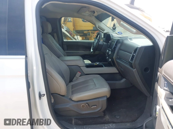 2018 Ford Expedition Limited with VIN 1FMJU1KT4JEA30169, listed as a IAAI auction lot 41850319 with 115,970 mi miles and . Bid and sale history available at DreamBid. Image 5.
