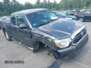 2014 Toyota Tacoma with VIN 5TFUX4ENXEX027195, listed as a IAAI auction lot 42527036 with 171,524 mi miles and . Bid and sale history available at DreamBid. Image 1.