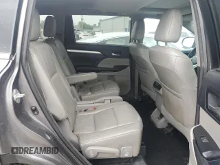 2017 Toyota Highlander XLE with VIN 5TDJZRFH7HS426496, listed as a Copart auction lot 62337475 with 255,962 mi miles and Clean title. Bid and sale history available at DreamBid. Image 11.