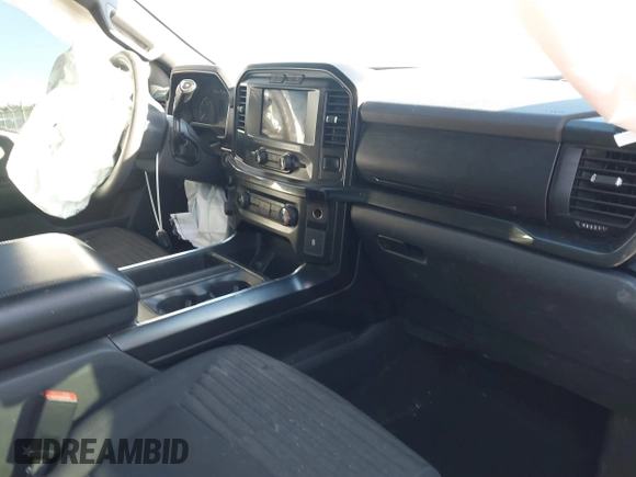 2021 Ford F-150 XL z VIN 1FTEW1EP3MKE33600, wystawiony jako IAAI lot #41053750 z przebiegiem 140 085 mil mil oraz . Historia ofert i sprzedaży dostępna na DreamBid. Obrazek 5.