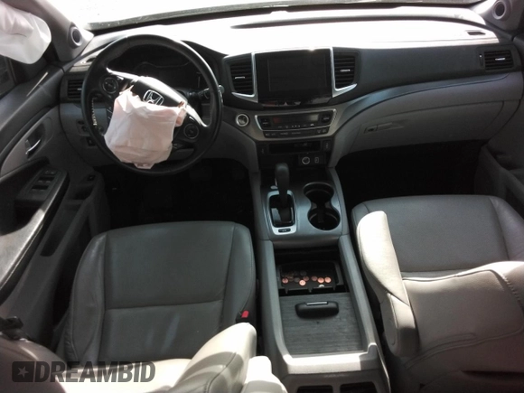 2019 Honda Ridgeline RTL-T with VIN 5FPYK3F64KB013498, listed as a Copart auction lot 44334195 with 104,197 mi miles and Salvage title. Bid and sale history available at DreamBid. Image 8.